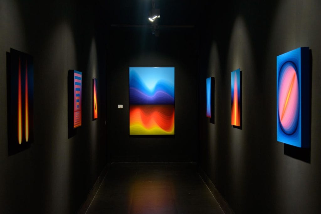 Lumière Sacrée — Liminal Form